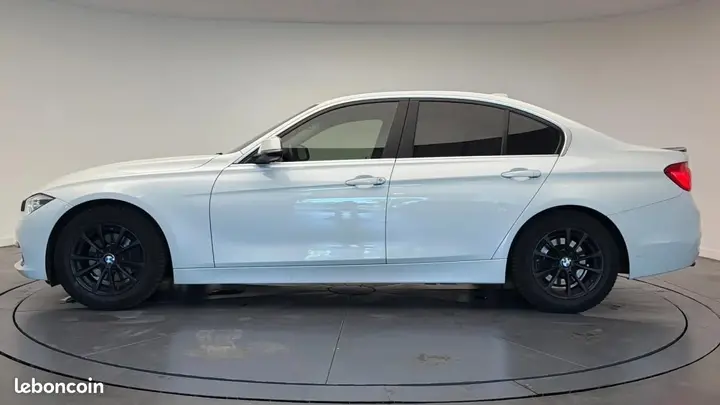 BMW Série 3 2017 photo 4