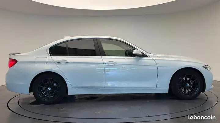 BMW Série 3 2017 photo 5