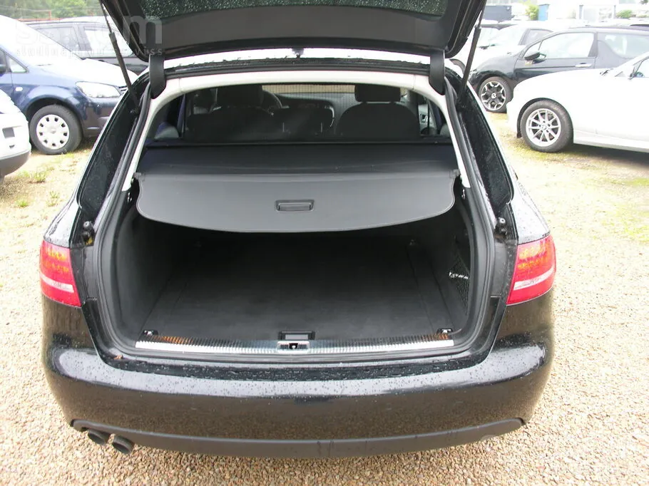 Audi A4 2011 photo 5