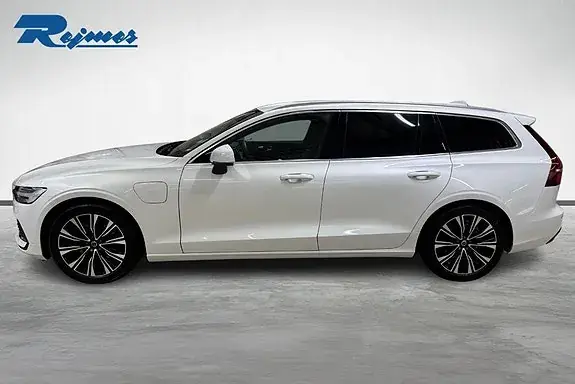 Volvo V60 2023 photo 3