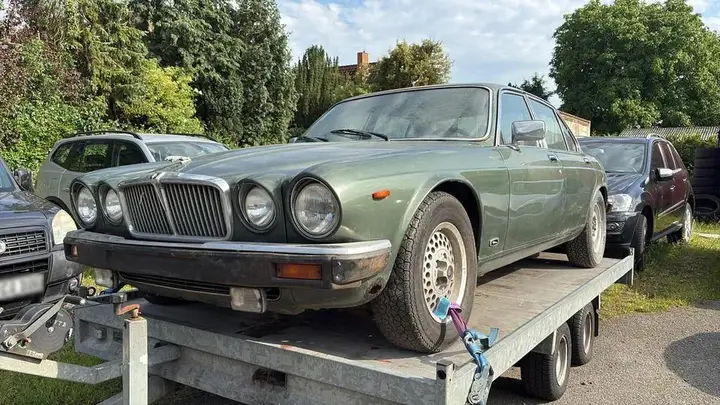 Jaguar Xj12