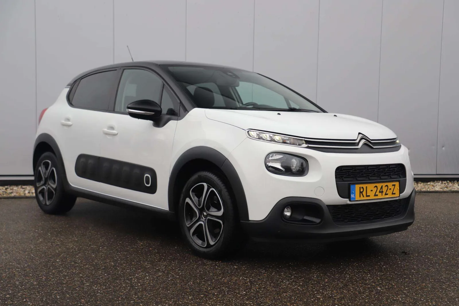 Citroen C3 2018 photo 3