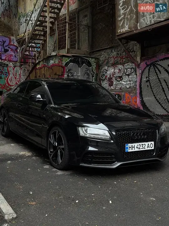 Audi A5 2009 photo 2
