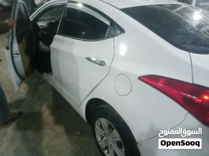 Hyundai Elantra 2012 photo 2