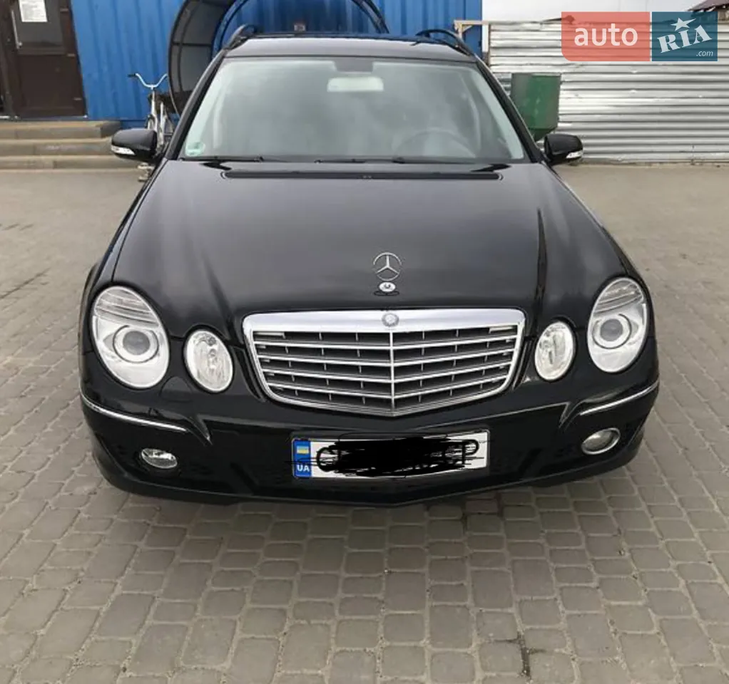 Mercedes-Benz E-Class 2008 photo 3