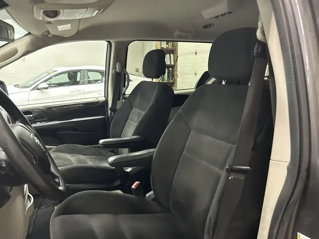 Dodge Grand Caravan 2019 photo 2