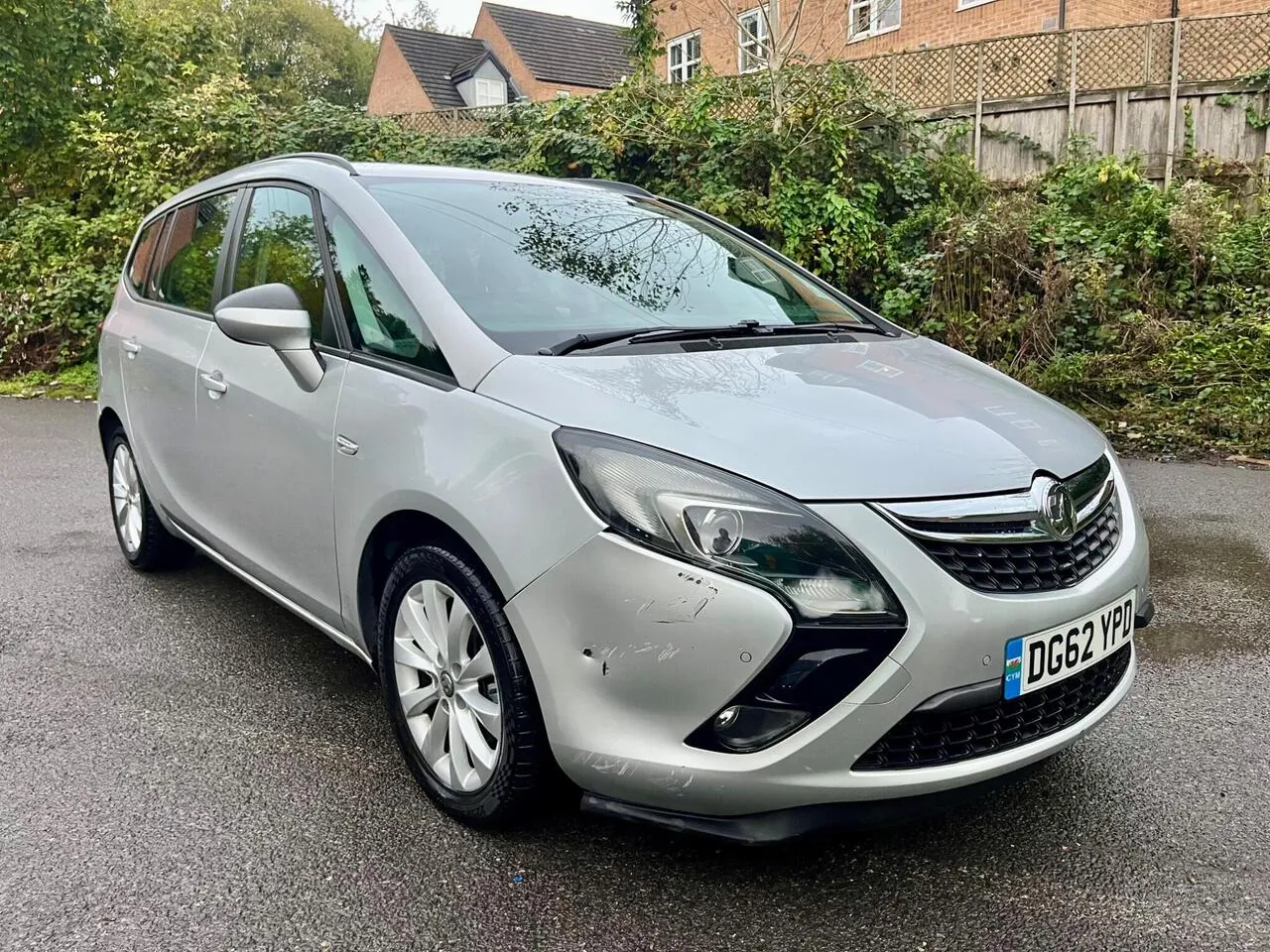 Vauxhall Zafira Tourer 2012 photo 2