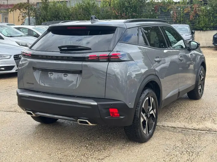 Peugeot 2008 2024 photo 3