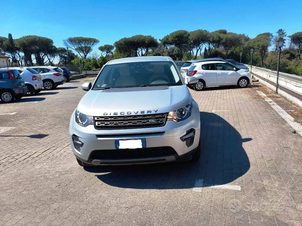 Land Rover Discovery Sport 2016 photo 2