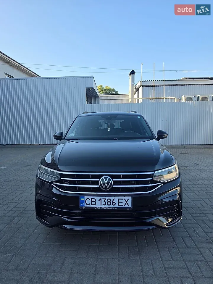 Volkswagen Tiguan 2021 photo 2
