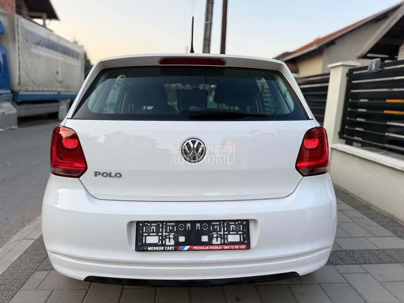 Volkswagen Polo 2011 photo 4