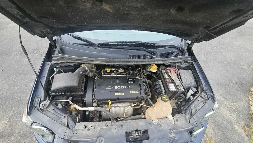 Chevrolet Sonic 2015 photo 2
