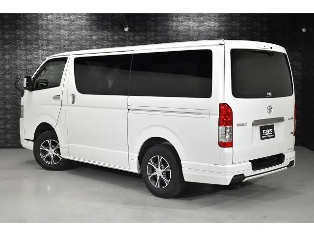 Toyota Hiace 2025 photo 3