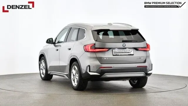 BMW Ix1 2025 photo 3