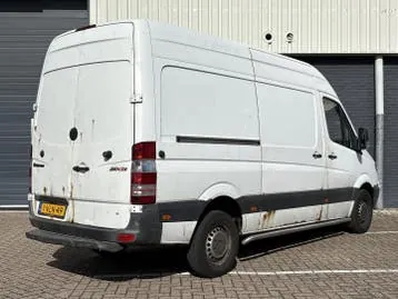 Mercedes-Benz Sprinter 2011 photo 2