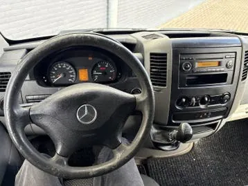 Mercedes-Benz Sprinter 2011 photo 3