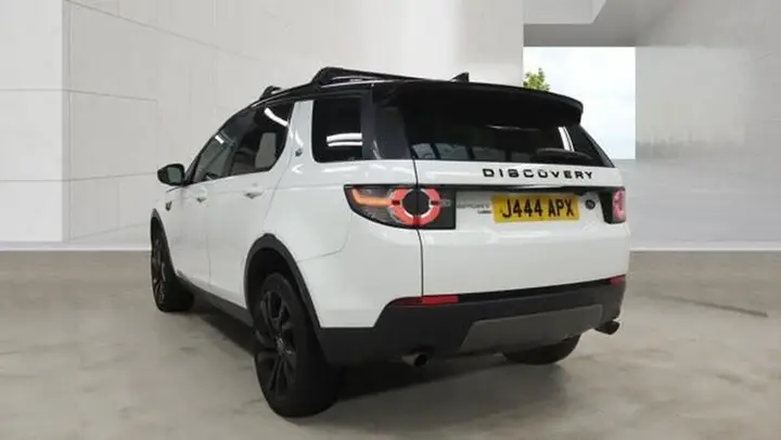 Land Rover Discovery Sport 2018 photo 5