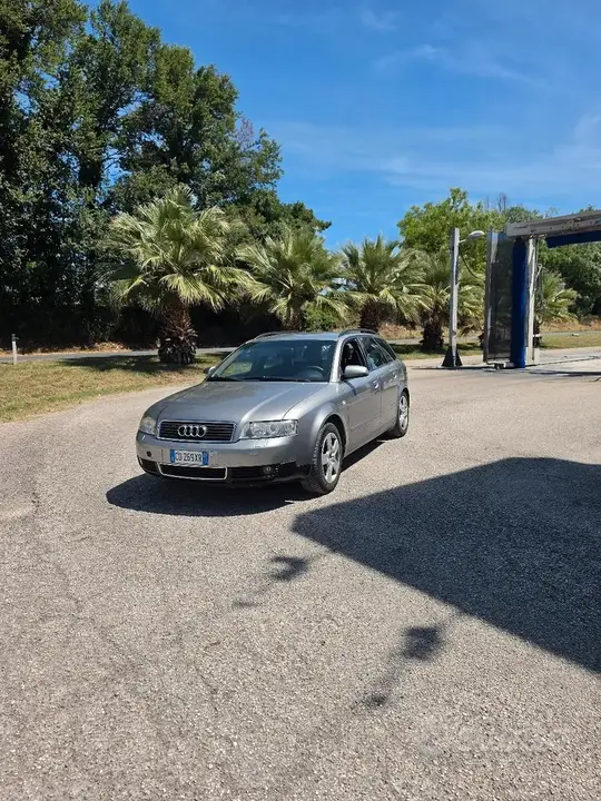 Audi A4 2003 photo 3