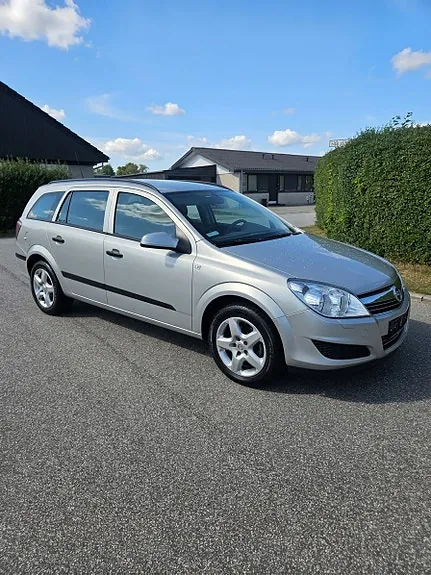 Opel Astra 2008 photo 4