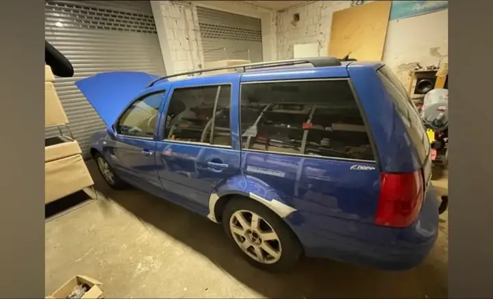 Volkswagen Bora 1999 photo 2