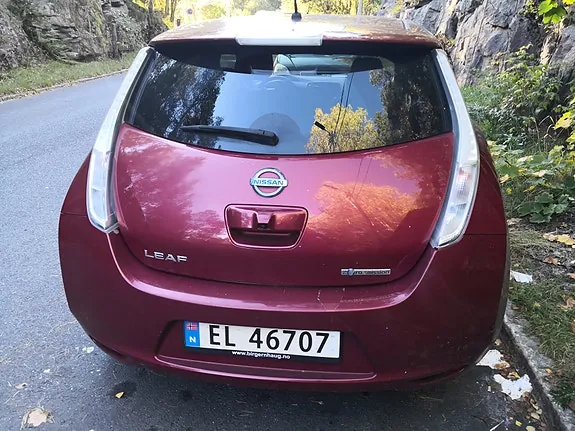 Nissan Leaf 2014 photo 2