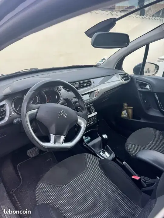 Citroen C3 2015 photo 2