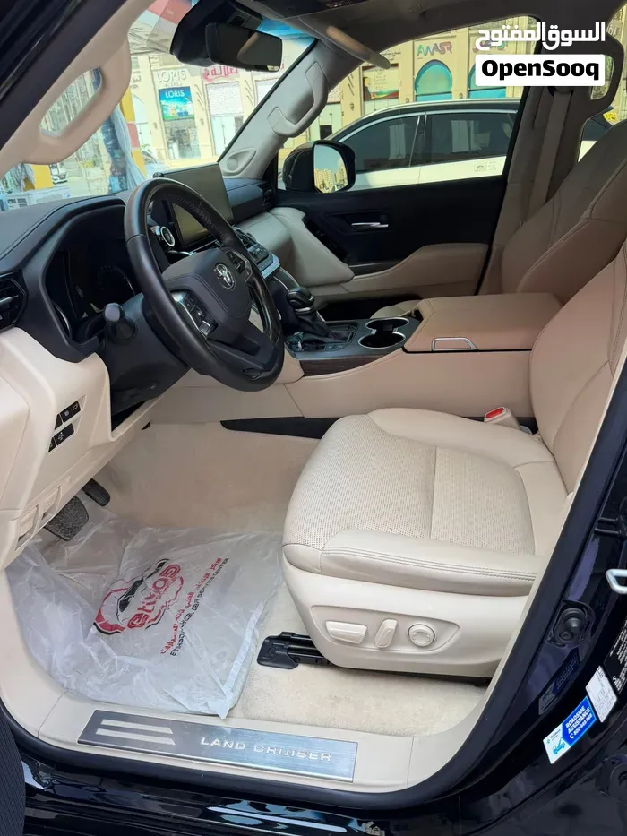 Toyota Land Cruiser 2025 photo 2