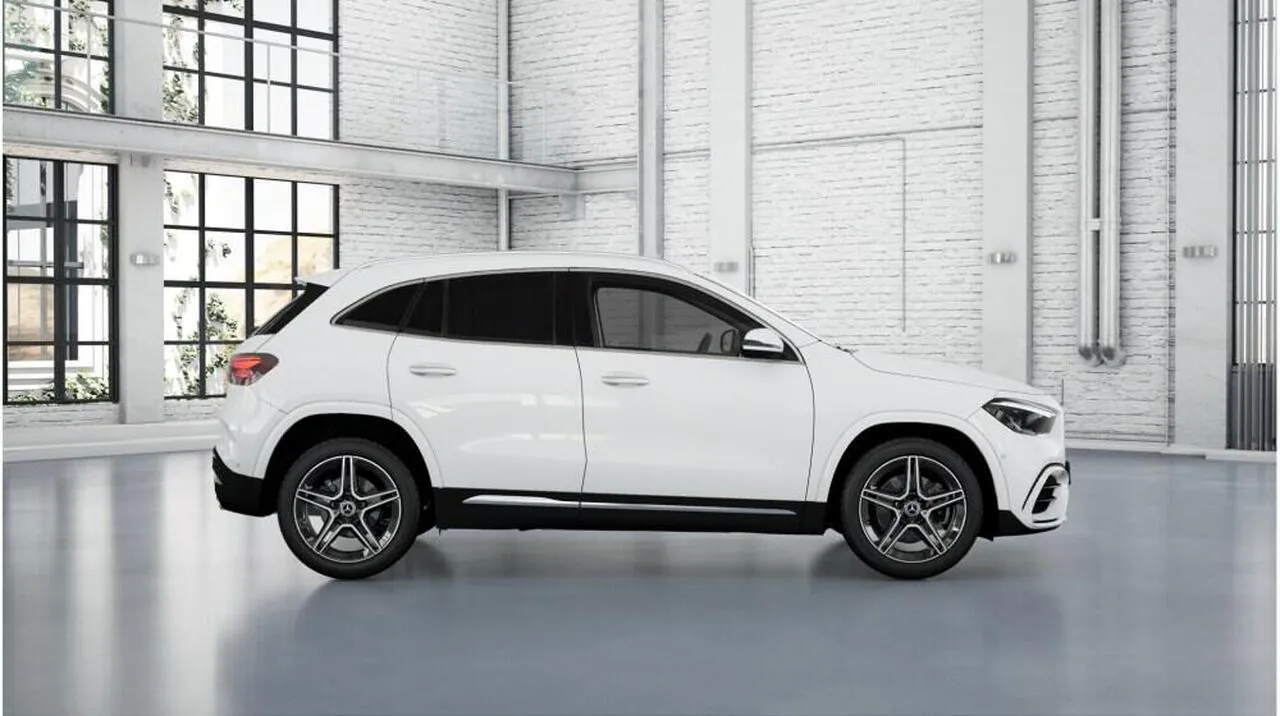 Mercedes-Benz Gla photo 3