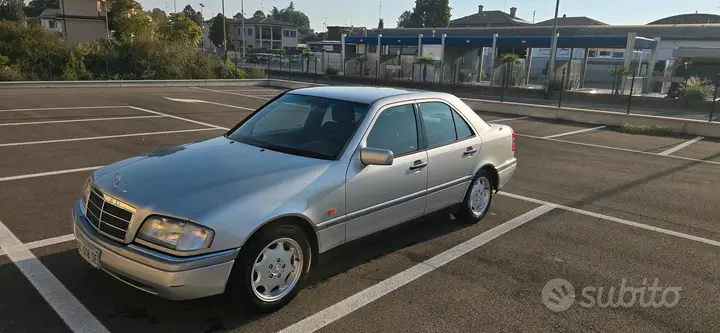 Mercedes-Benz C-Class 1995 photo 2