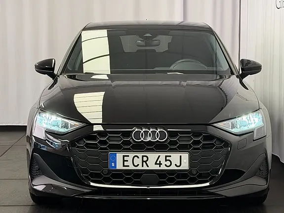 Audi A3 2025 photo 3