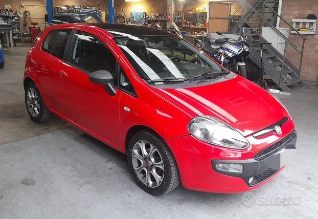 Fiat Punto 2012 photo 3