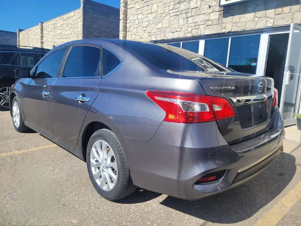 Nissan Sentra 2018 photo 3