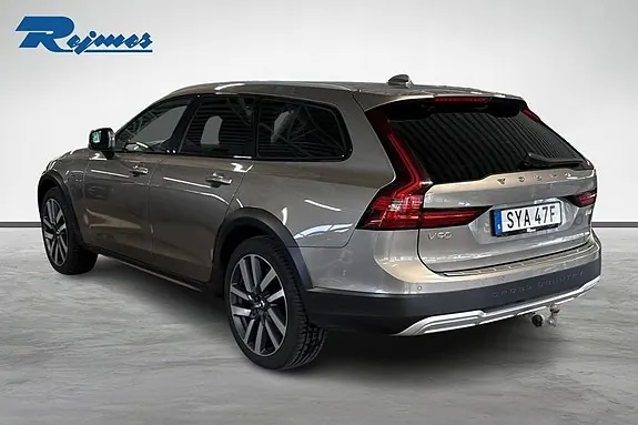 Volvo V90 Cross Country 2021 photo 2