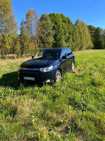 Mitsubishi Outlander 2013 photo 4