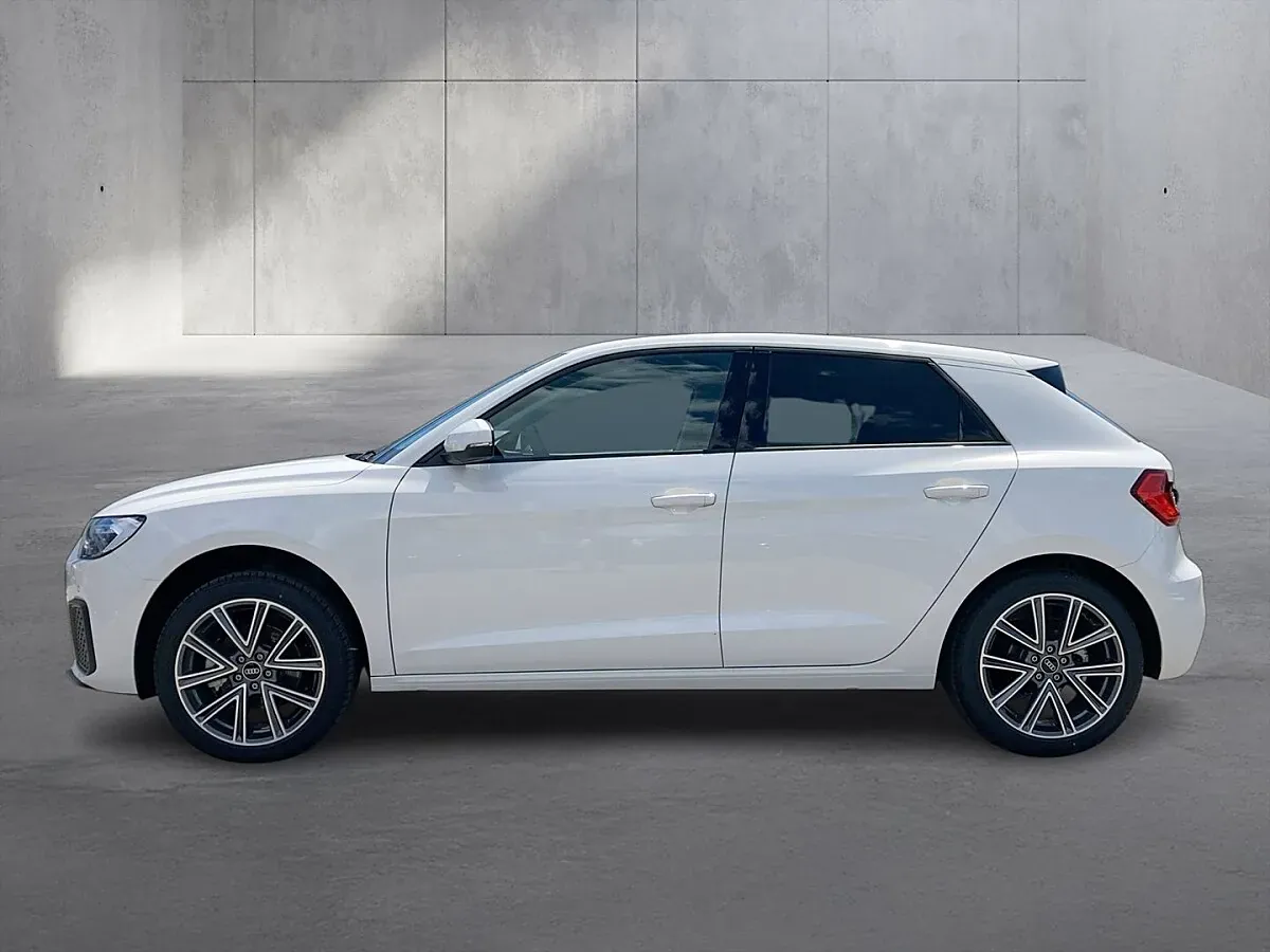 Audi A1 2026 photo 2