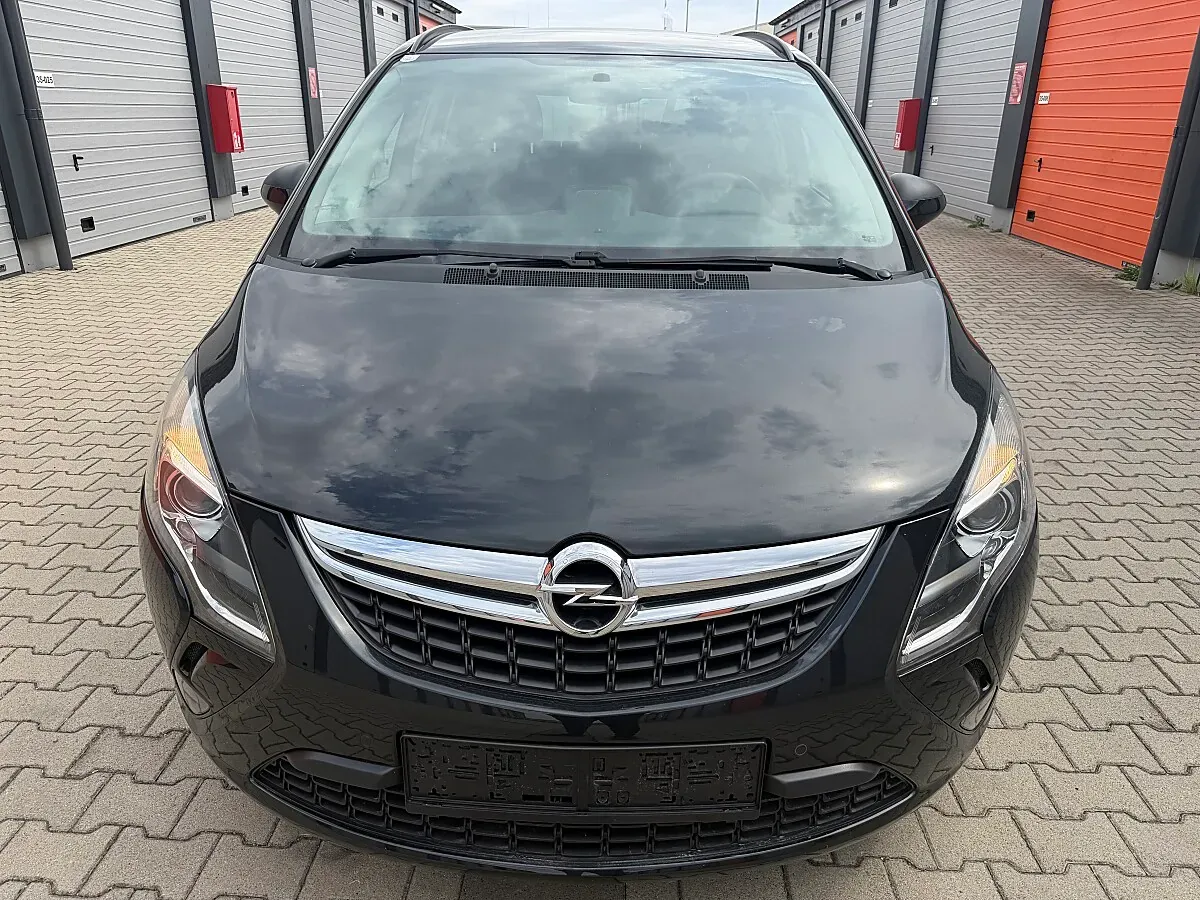 Opel Zafira Tourer 2015 photo 2