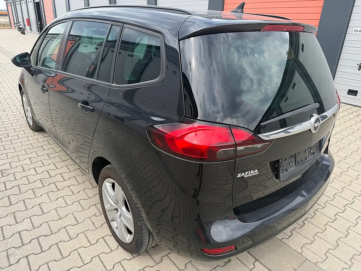 Opel Zafira Tourer 2015 photo 3