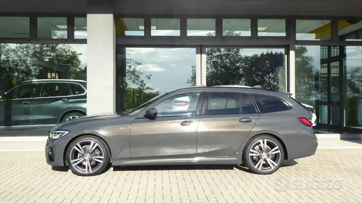 BMW 320D 2019 photo 2
