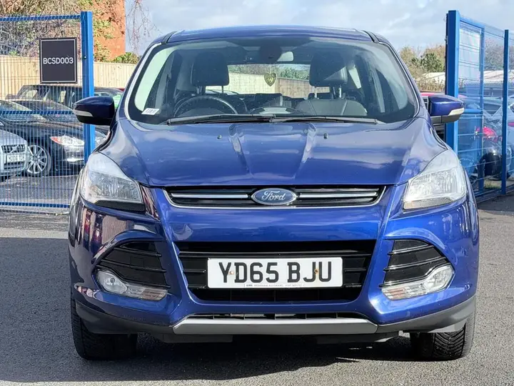 Ford Kuga 2015 photo 2