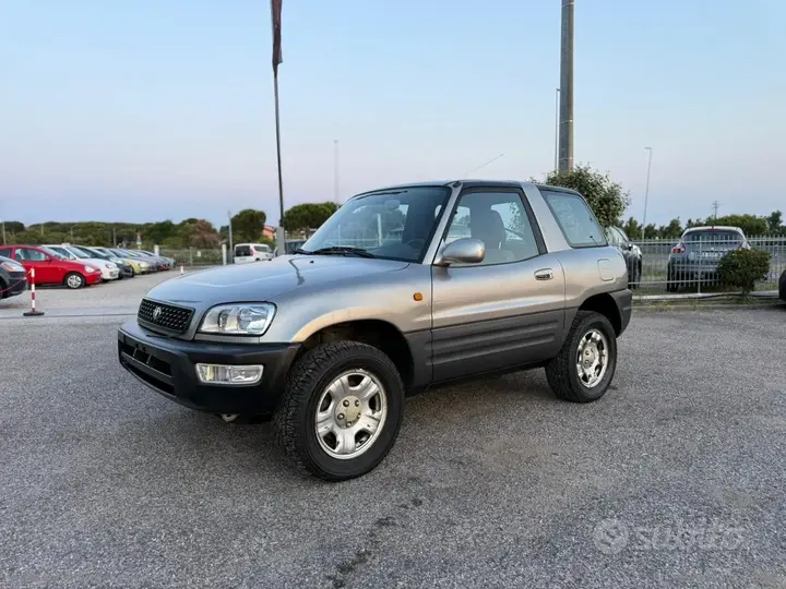 Toyota Rav4 1999 photo 2