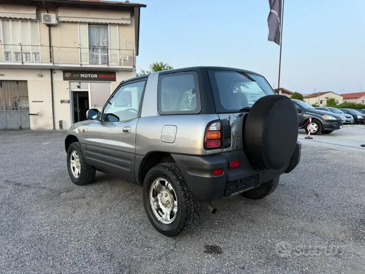 Toyota Rav4 1999 photo 4
