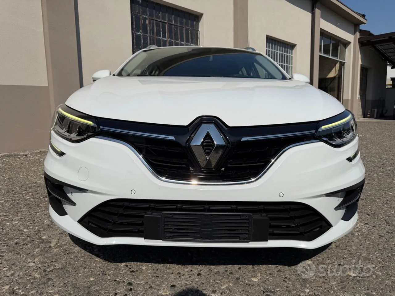 Renault Megane 2022 photo 2