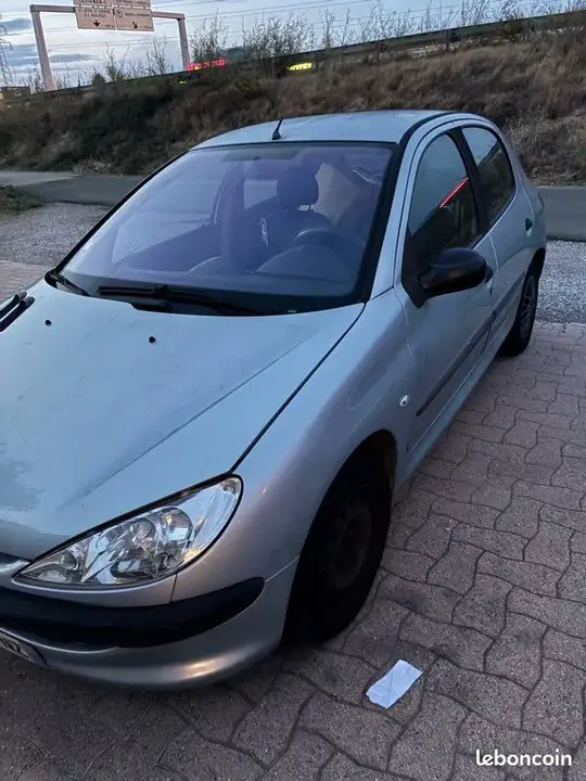 Peugeot 206