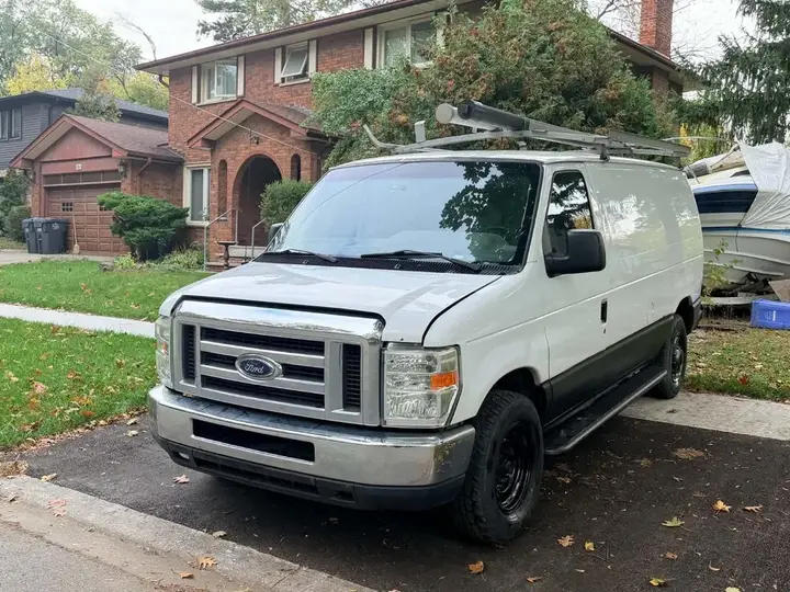 Ford E-250