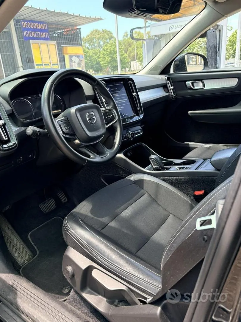 Volvo Xc40 2019 photo 2