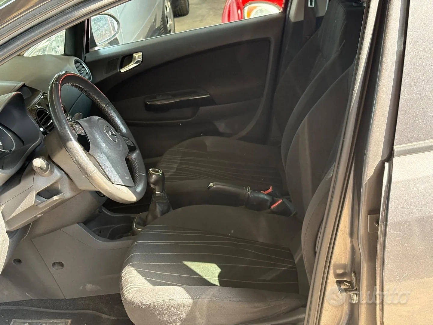 Opel Corsa 2011 photo 5