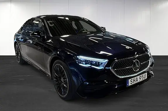 Mercedes-Benz E300 2026 photo 2