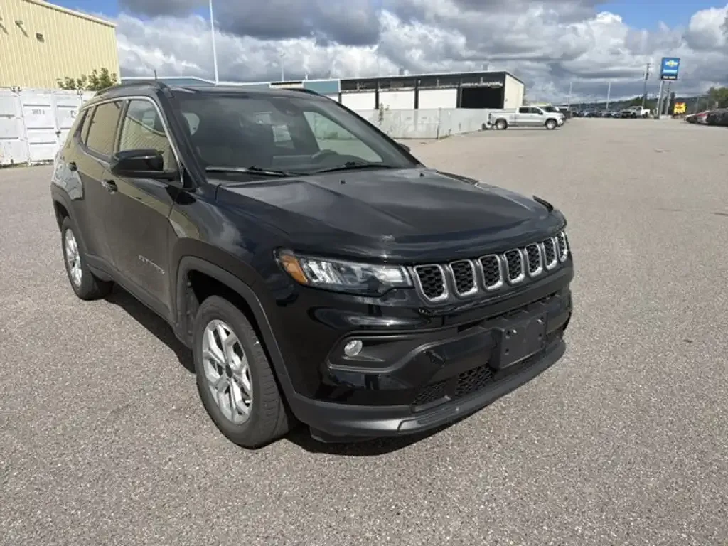 Jeep Compass 2025 photo 2