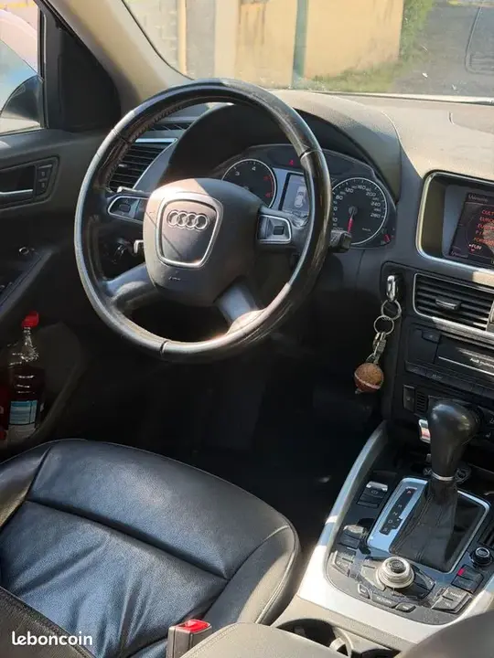 Audi Q5 2011 photo 2