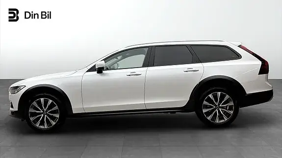 Volvo V90 Cross Country 2023 photo 2